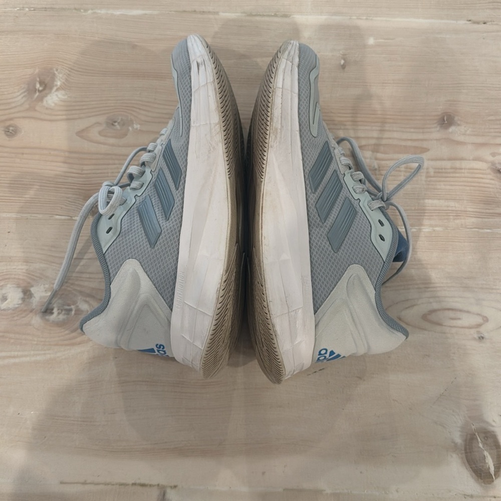 Adidas - Picture 9 of 10